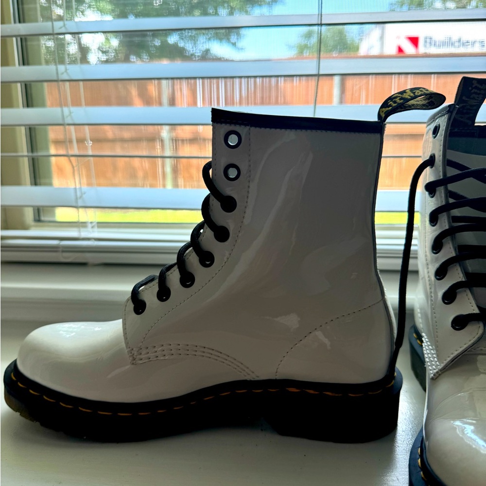 Doc Martins women shoes!